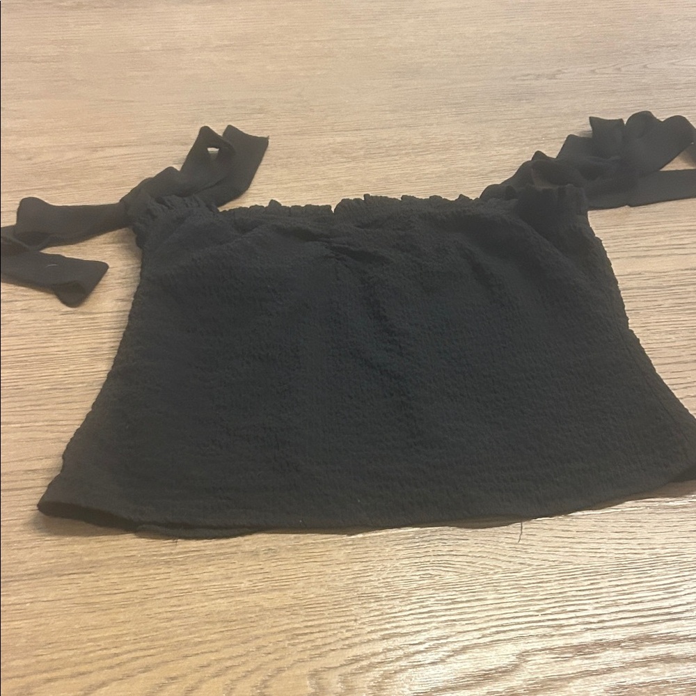 Lulu's Black Crop Top with Shoulder Ties